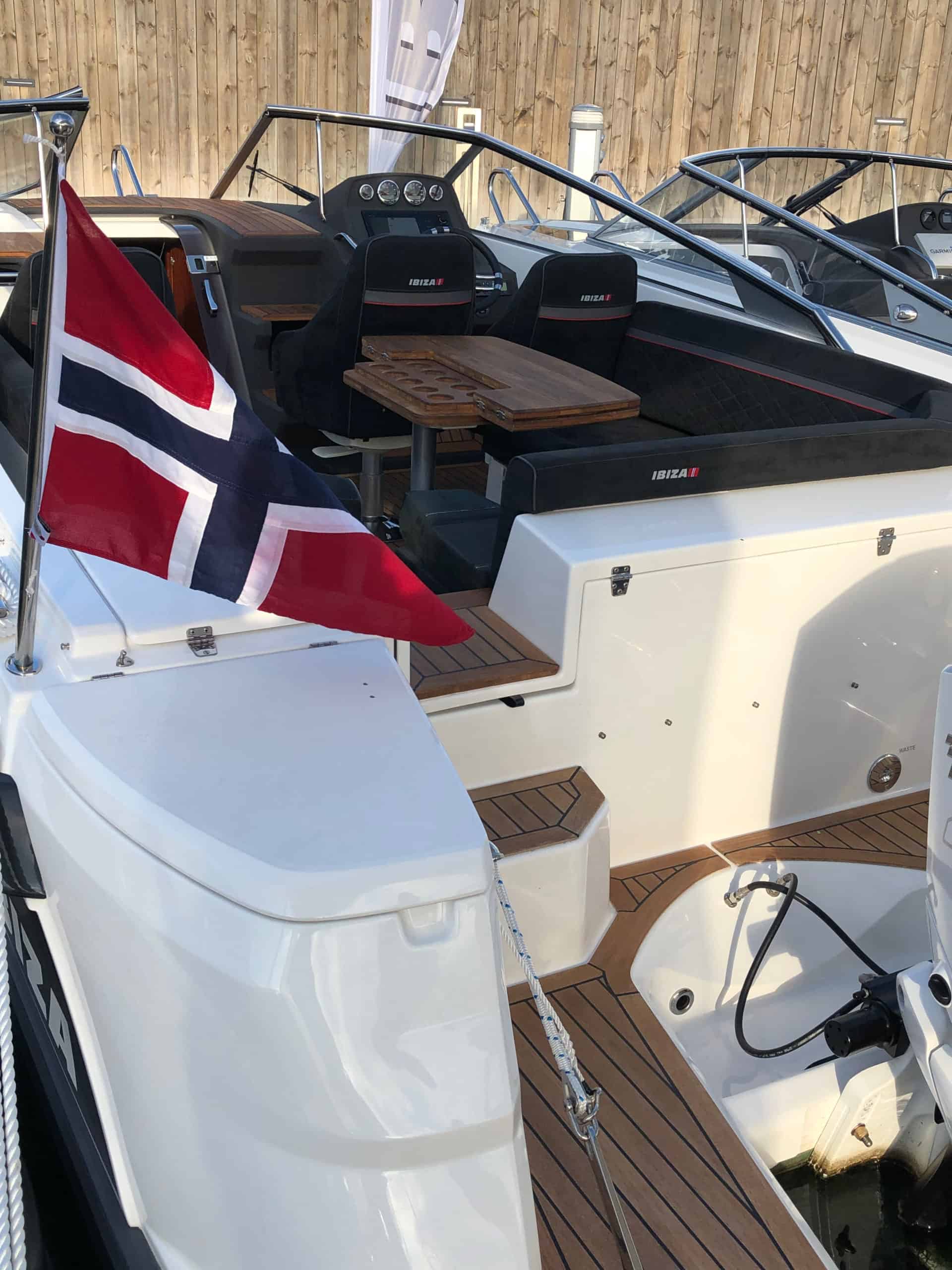 Chantier naval Caillat Mécanique navale Réparation coque Hivernage Antifouling Vente bateaux Ibiza boats Mazury Mercury Avator Honda Yamaha Volvo Penta Mercruiser Genève